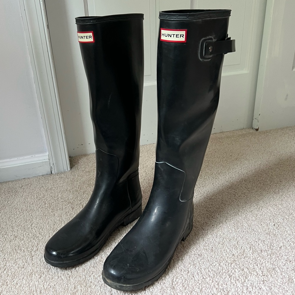 Hunter Original Tall Gloss Rain Boot Black size 8